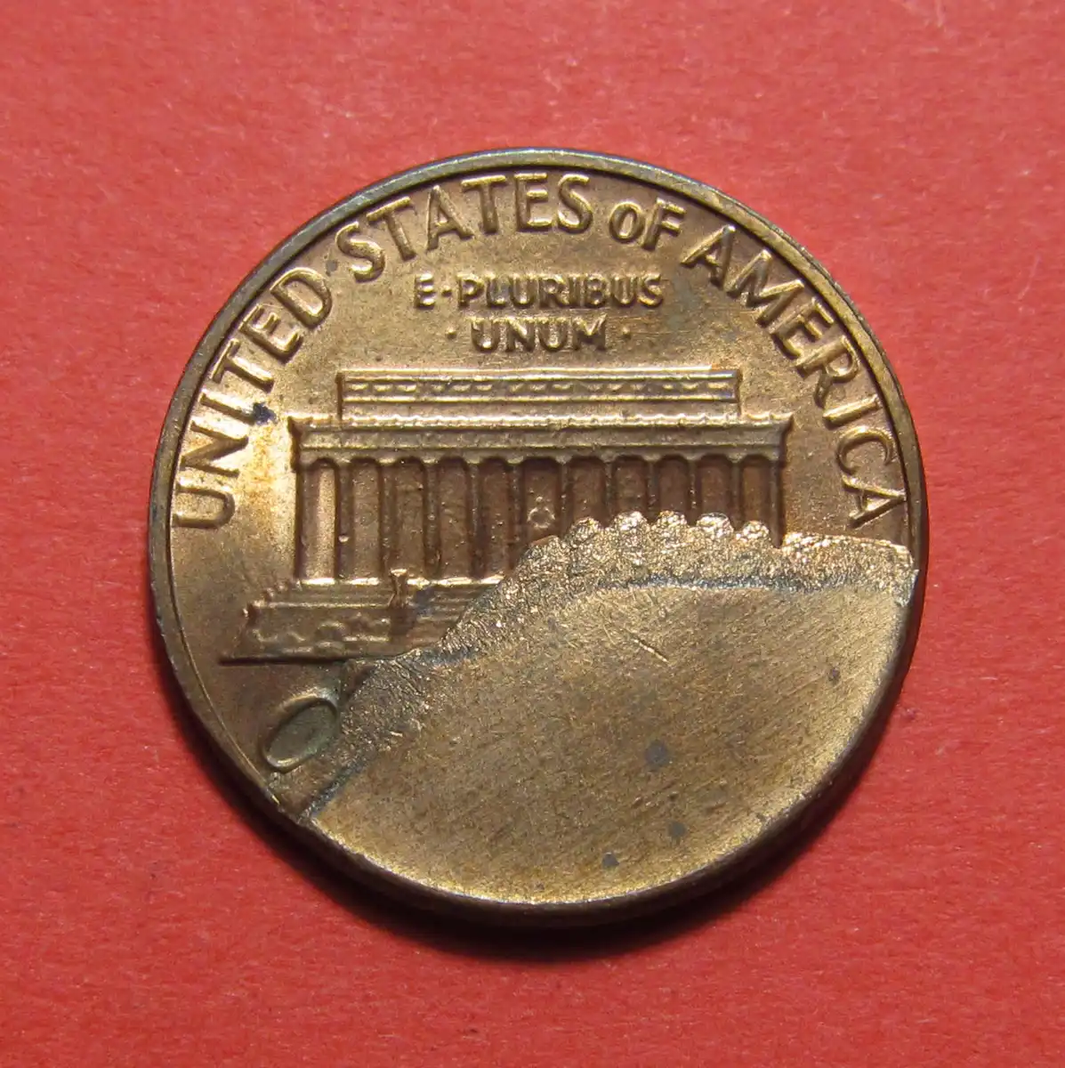 1984-Lincoln-Memorial-Cent-Mint-Error---Cud-Cu-1c-1984-01R