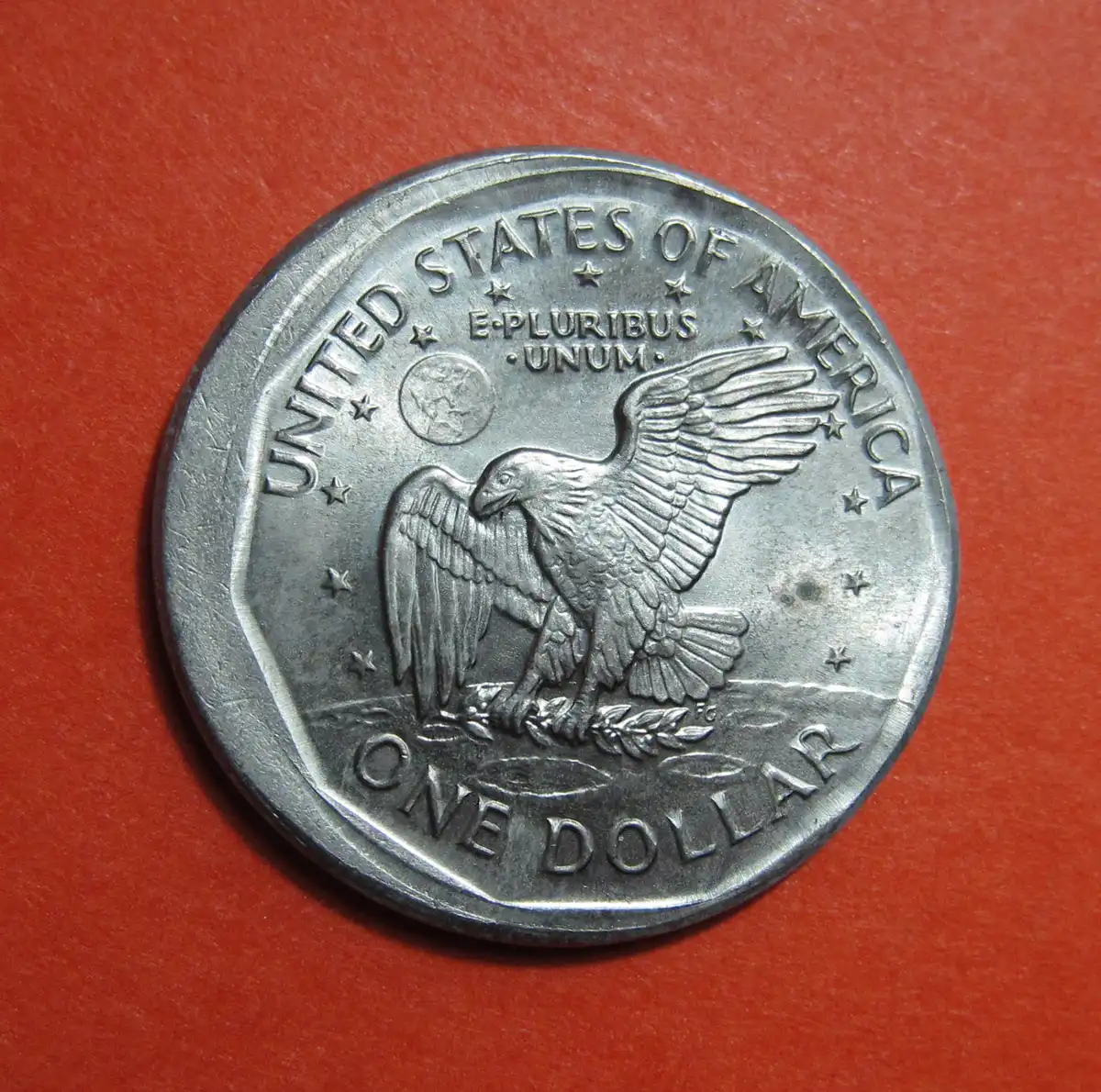 1979-P-Susan-B-Anthony-Dollar-Mint-Error---Uncentered-Broadstrike