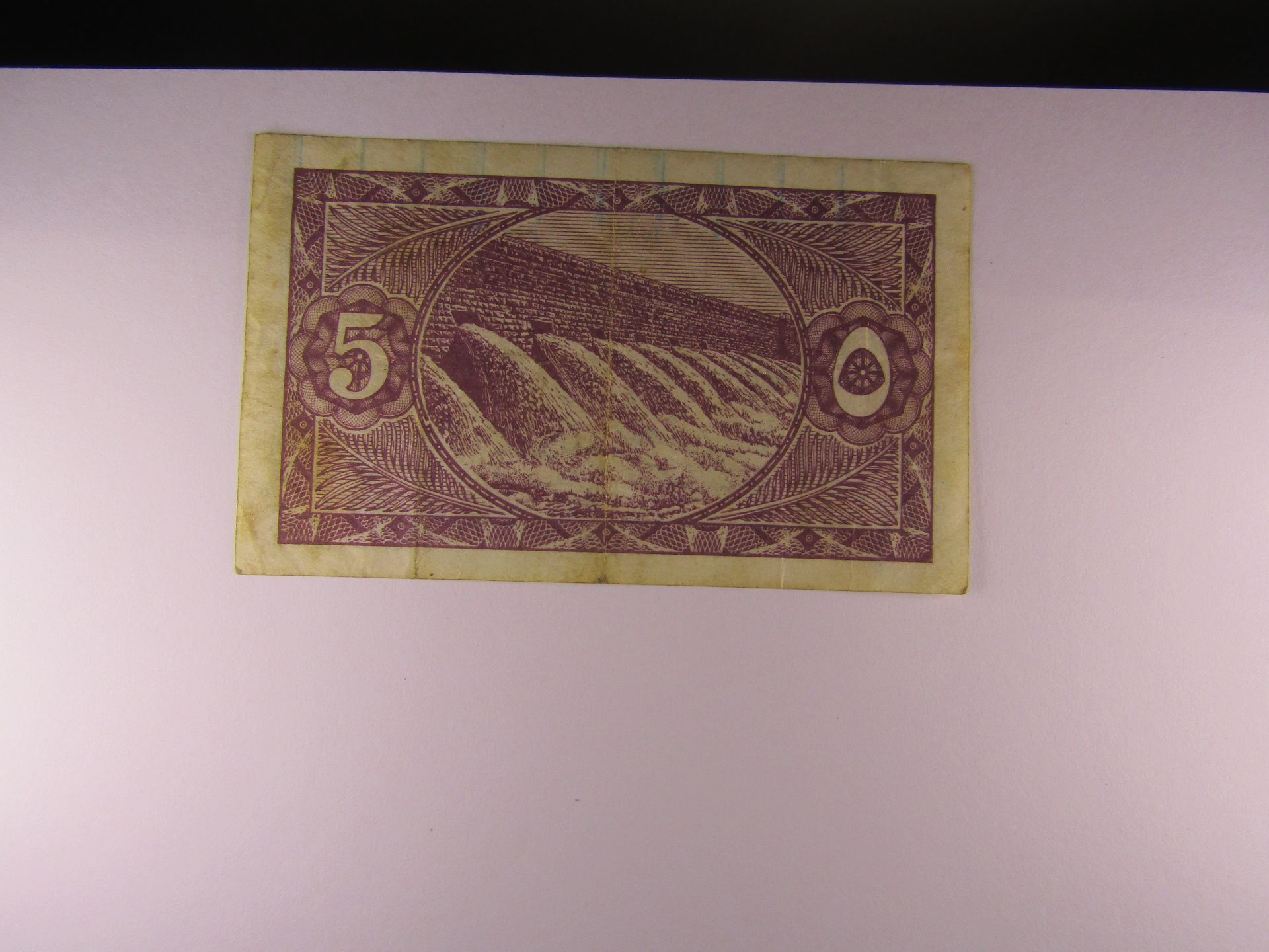 WW11-Egypt-And-Syrie-Banknotes-Poor-Condition.-Any-Value?