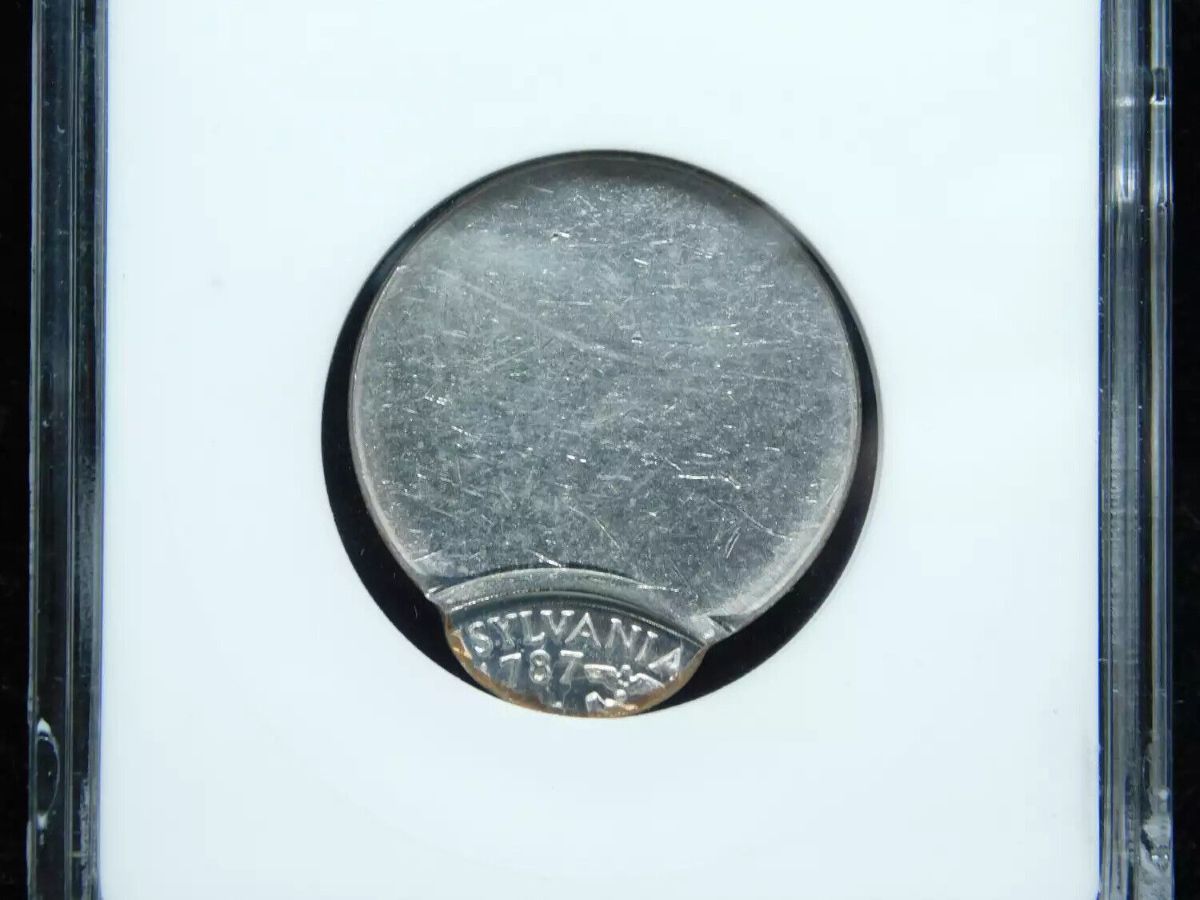A-Few-Of-My-90-95%-Off-Center-Statehood-Quarters,-Just-The-Way-I-Like-Them.