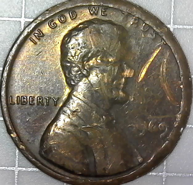 Possible-Partial-Collar-On-1969-Penny