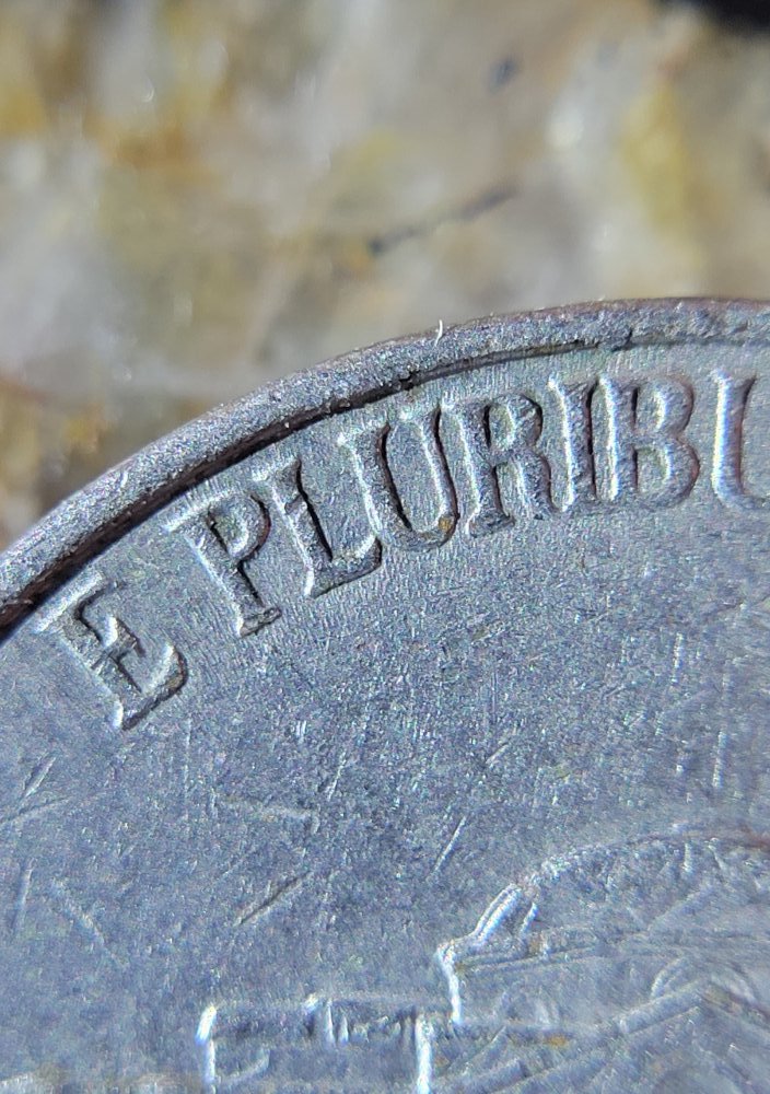 Review:-Macro-Lense-For-Smartphones-W.-Bluetooth-Shutter-Release