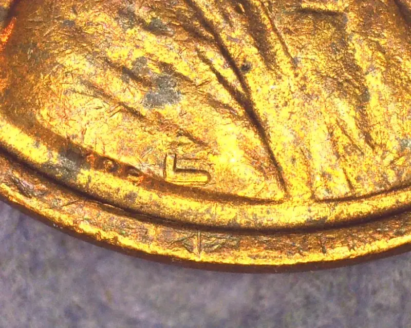 1977-Lincoln-Memorial-Cent-Question.