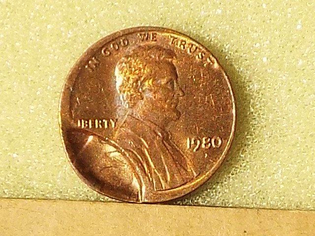 1980-Cent,-Partial-Collar-With-Broken-Die-Missing-Piece-Help-Me-With-This.