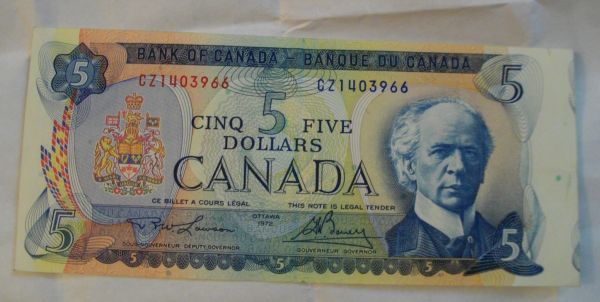 Miscut-1972-$5--Note--Value?