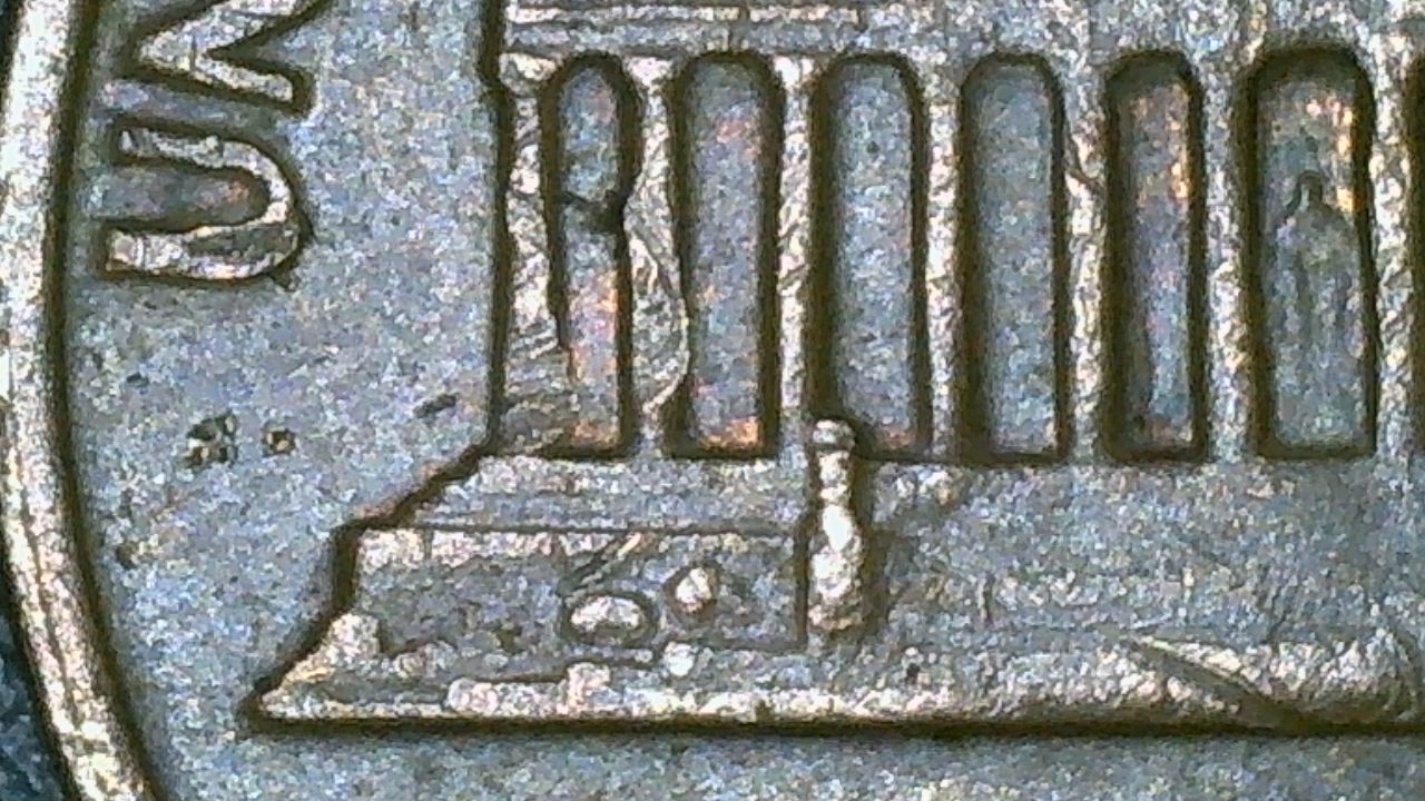 I-Have-Questions-About-The-1969-D-Lincoln-Penny-With-A-Missing-FG.