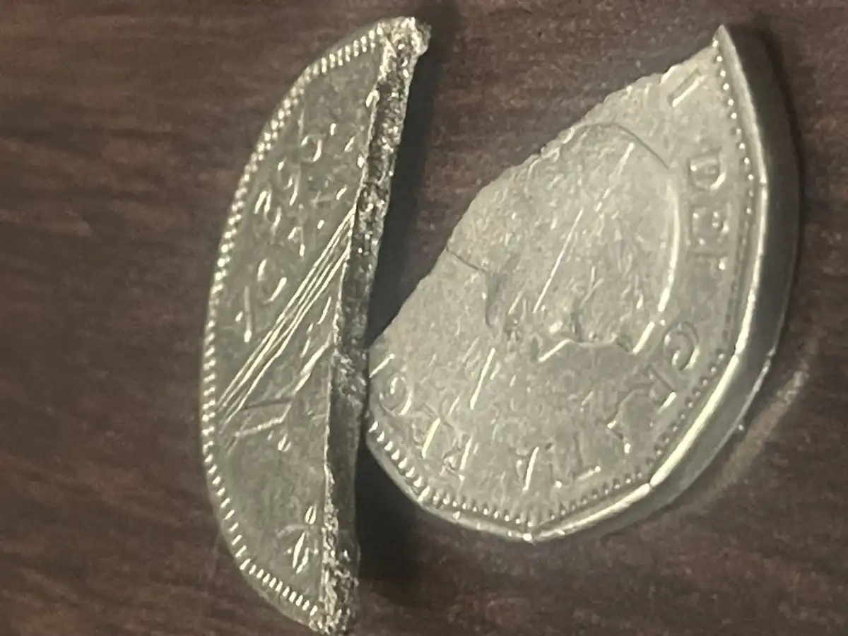 Broken-Five-Cent-Coin-From-Winnipeg-Show
