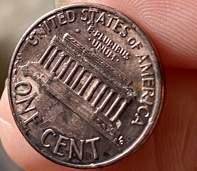 Are-Zinc-Rots-Holes-Or-Bubbles?-Can-They-Be-In-A-Straight-Line?