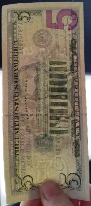 $5-2013-Bill-With-Error-In-The-Printing-Curious-On-Its-Value