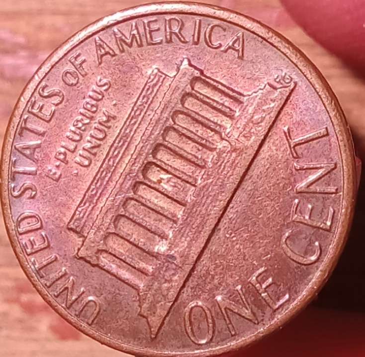 Post-A-Coin-Or-Medal-With-A-Die-Crack!