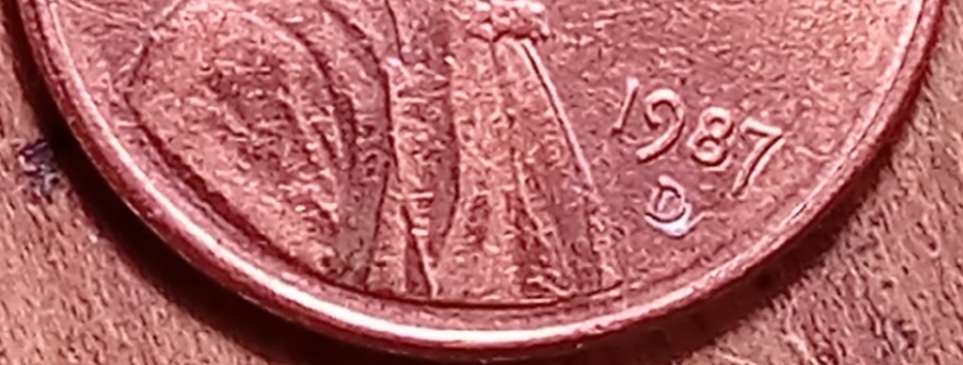 1987-D-Lincoln-Cent.-Is-It-A-Plating-Blister?-Caused-By-Heat-And-Air?