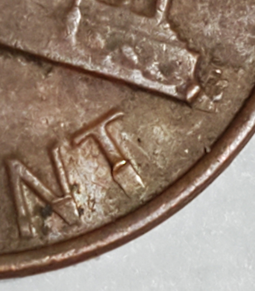 Two-1981-Pennies-Would-These-Be-Errors-Or-PMD?