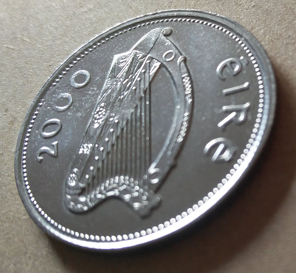 Eire-£1-Millenium-Possible-Error