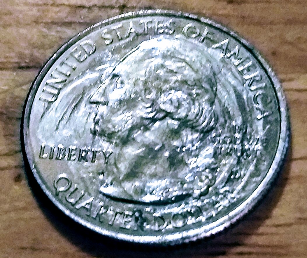 2017-Effigy-Mounds-Quarter