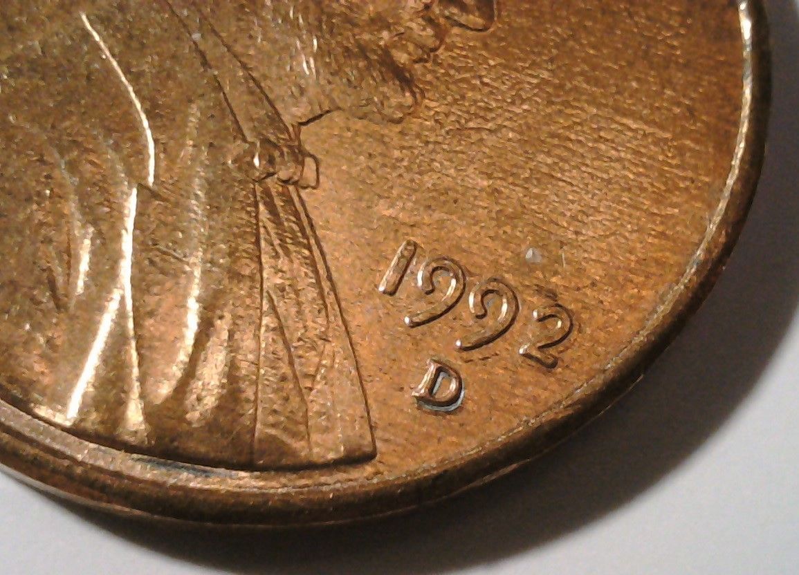 1992-D-Lincoln-Lamination-Or-Crack?