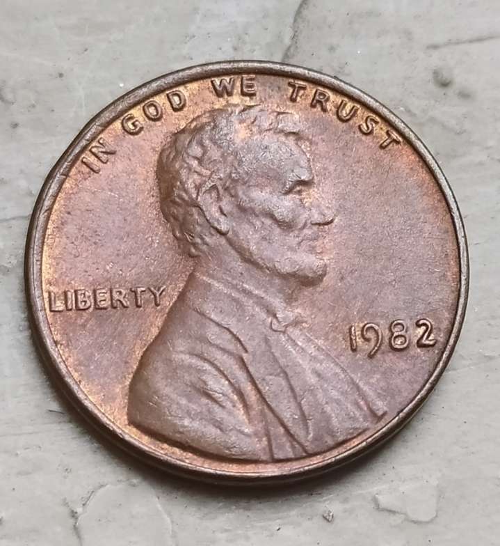 Very-Nice-1982-Lincoln-Cent-With-DDR?