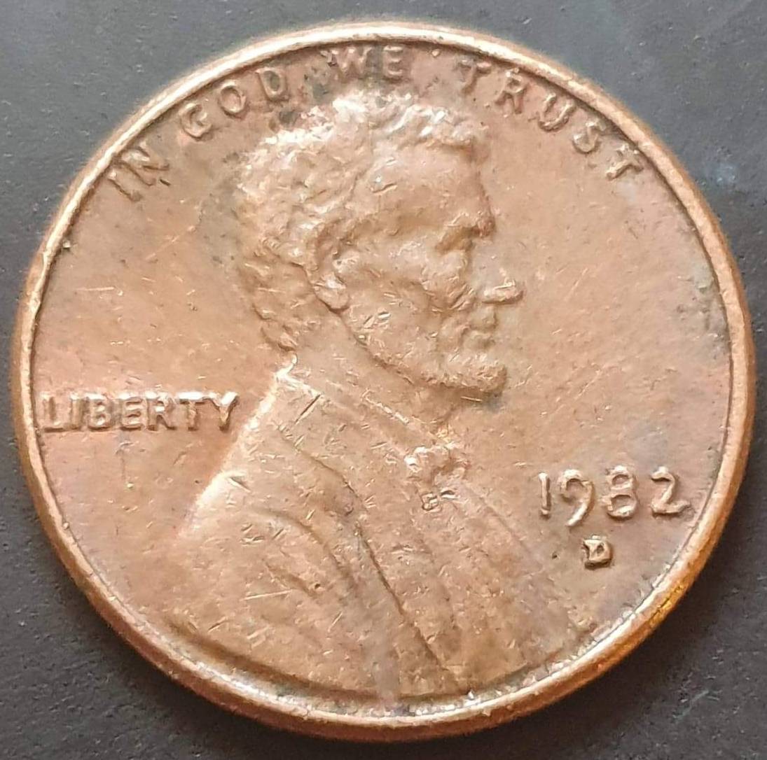 Needed-Information-On-These-2-Coins-.1982-No-Mint-Zinc-And-1982-D--Copper-P