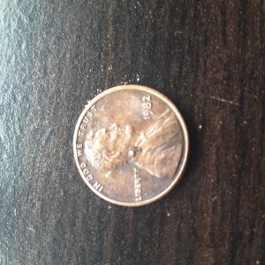 1982-USA-1-Cent-Coin-Whats-The-Metal-Dot-In-Coin