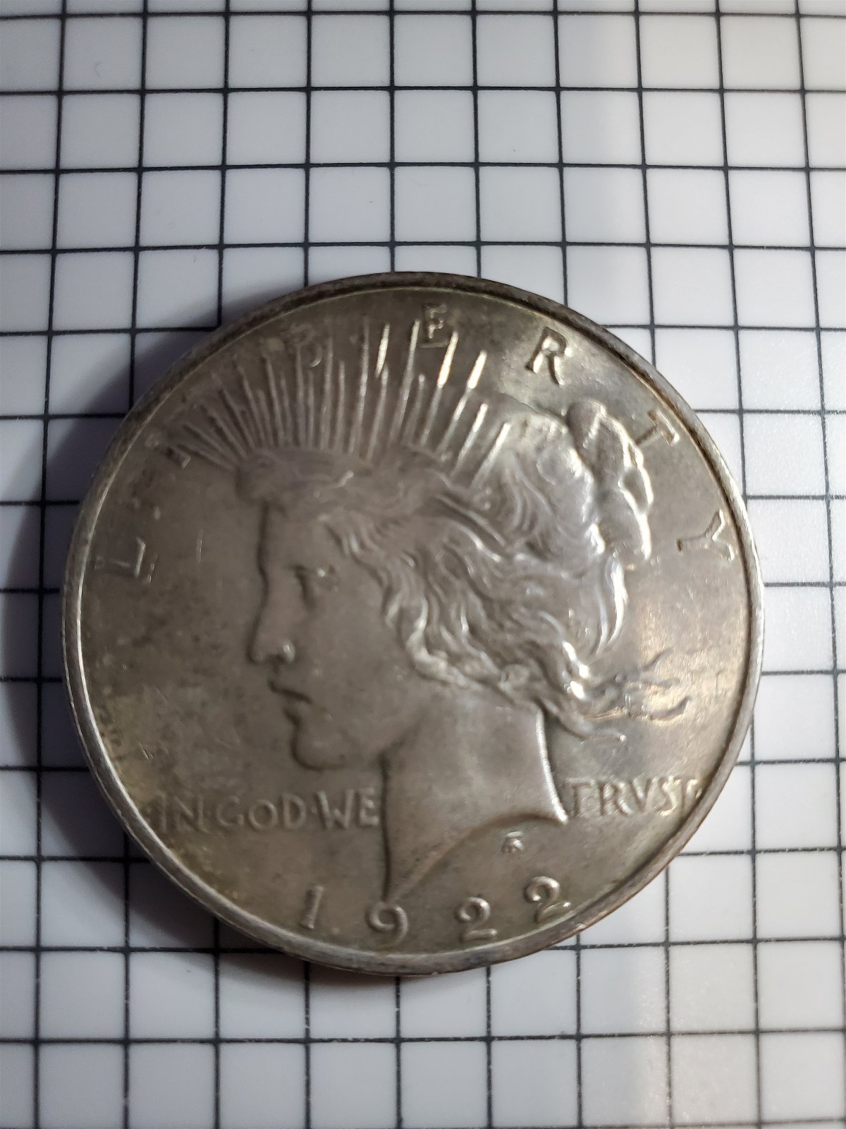 1922-Peace-Dollar-Is-This-A-Chip?