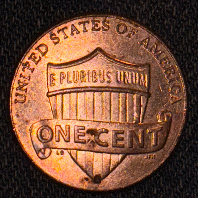 2021-Lincoln--Struck-Through-Grease?