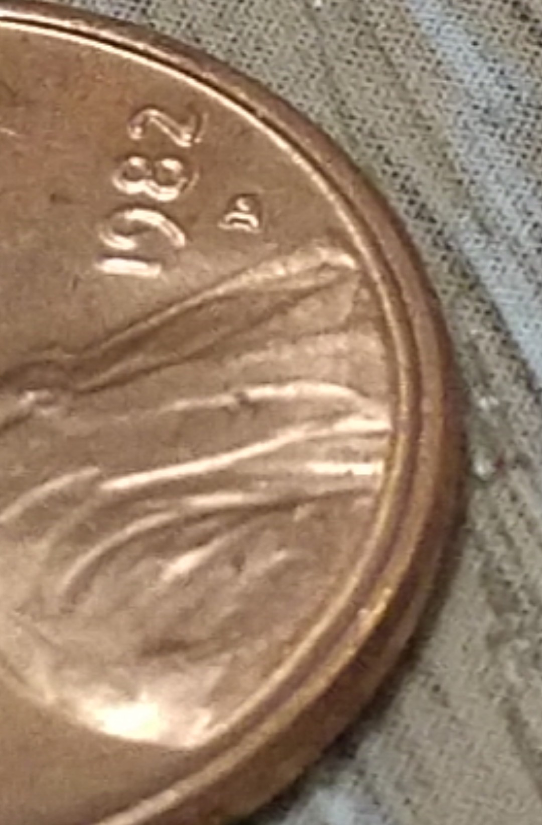 1982-D-Penny-Copper-Zinc-Double-Die-On-Date-And-Mint-Mark