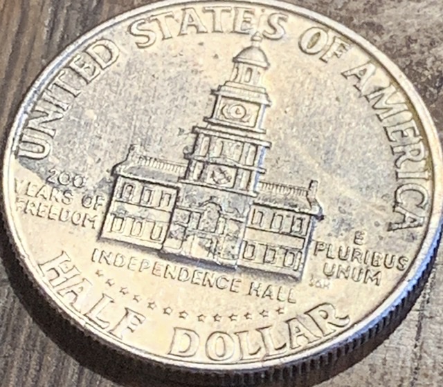Bicentennial-Kennedy-Half-Dollar-With-Doubling-And-Tone-Shift