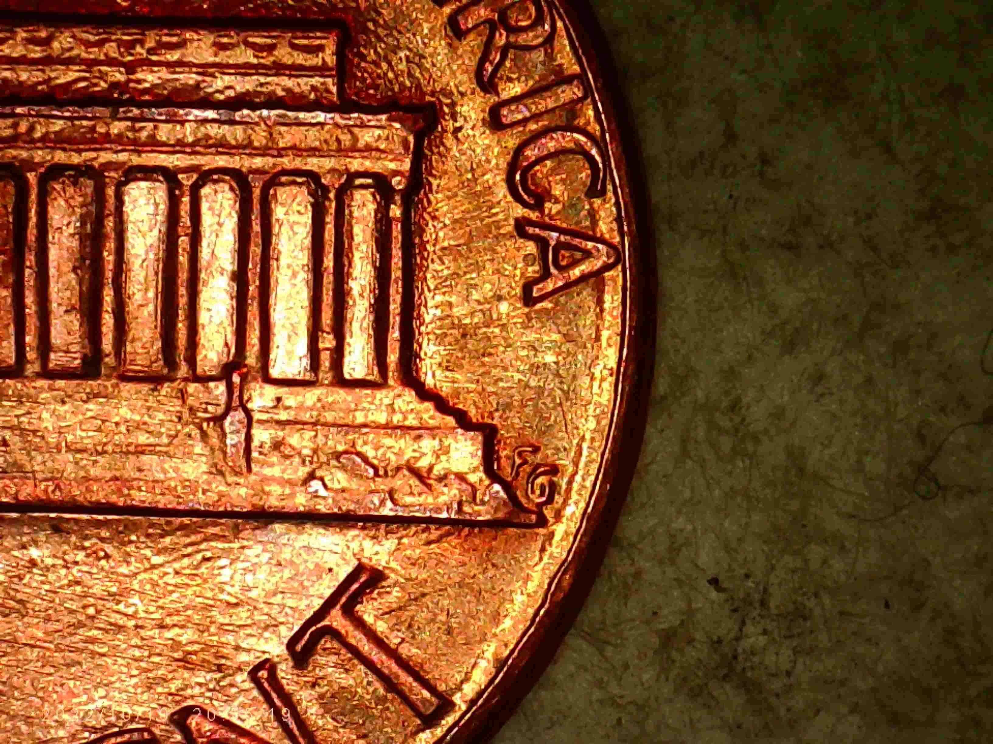 1985-LMC.-Die-Clash.-Double-Image-And-Pillers-Showing-On-Obverse.do-These-Have-Any-Value.thanks-Bent