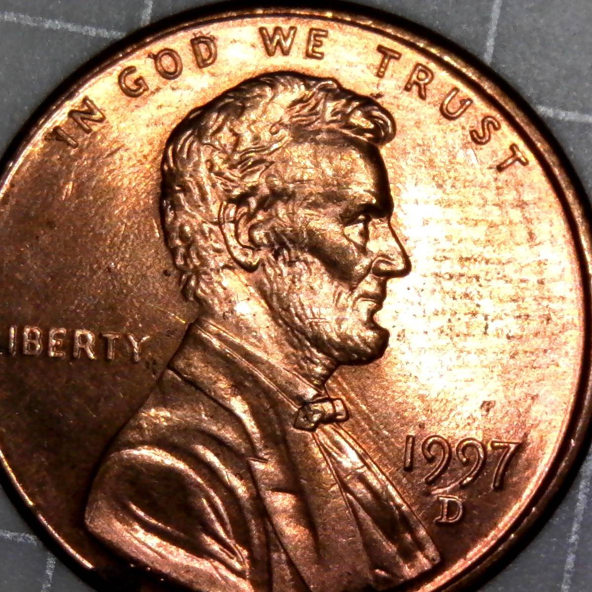 1997-D-Lincoln-Memorial-Cent-Hair-Above-His-Collar-Is-Different---Grease-In-Die