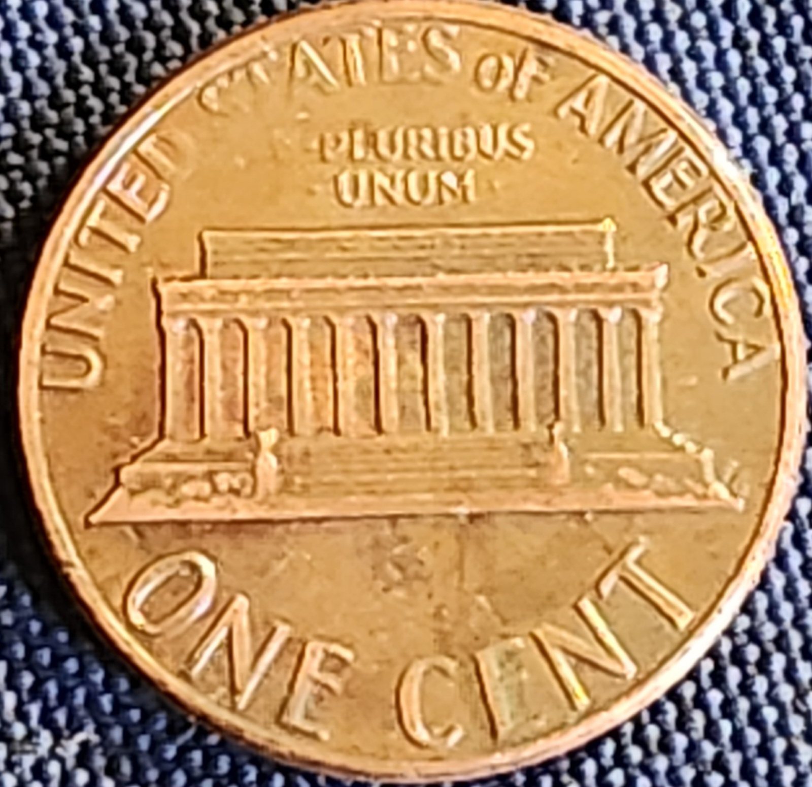 Did-I-Finally-Find-A-Nice-Variety,--With-Some-Spread-On-The-Reverse-Of-This-1983-P-LMC?