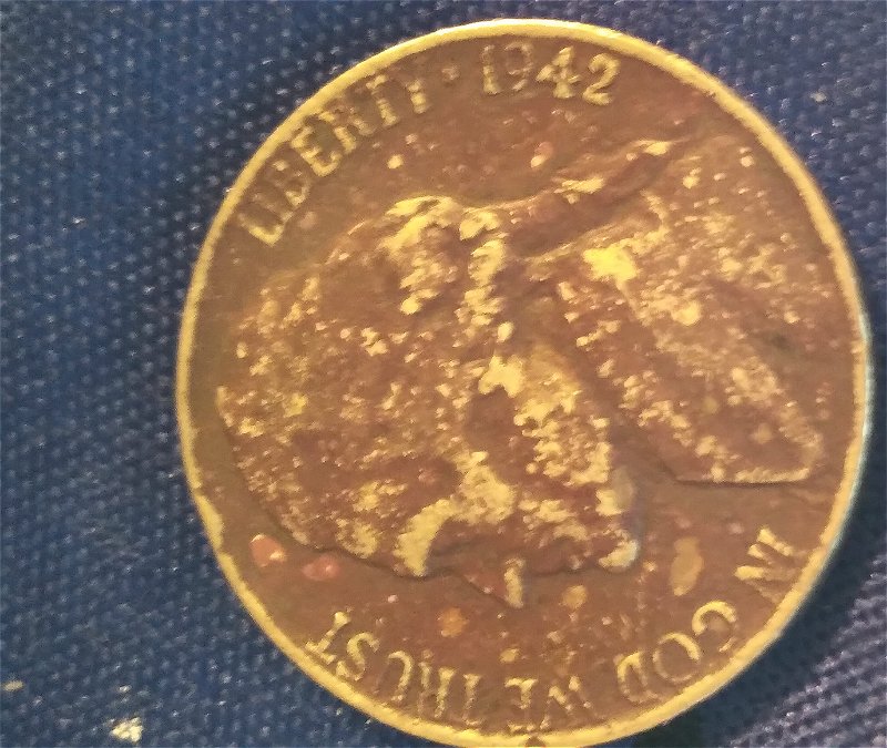 Why-Does-This-1942-No-Mint-Look-This-Color