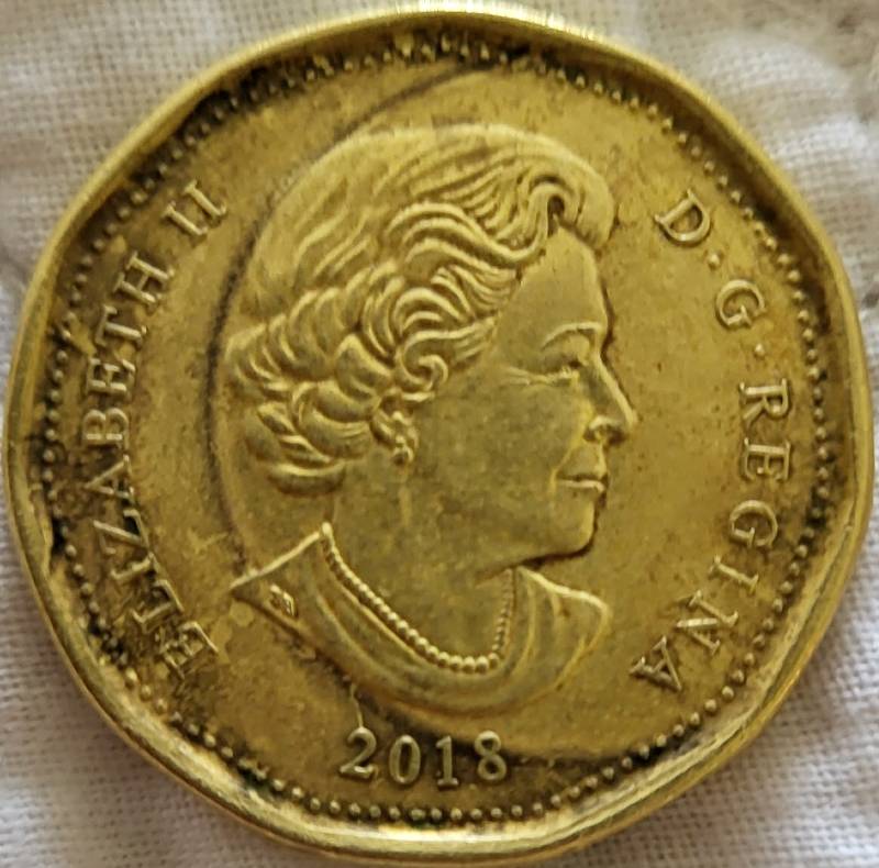 Please-Help-Me-Figure-Out-If-This-2018-Loonie-Is-An-Error-Coin?-Pt.2,-With-Images-This-Time!