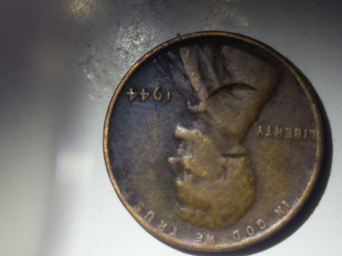 Found-This-1944-Wheat-Penny-Today.-Anyone-Know-What-Caused-This?
