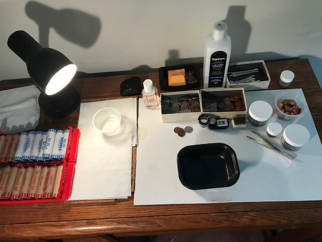 Coin-Roll-Hunting-Workstations