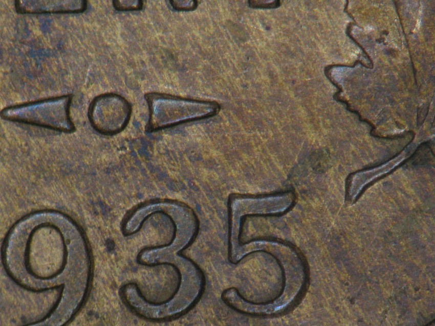 1935-Canadian-1-Cent-/-Is-It-A-Woody