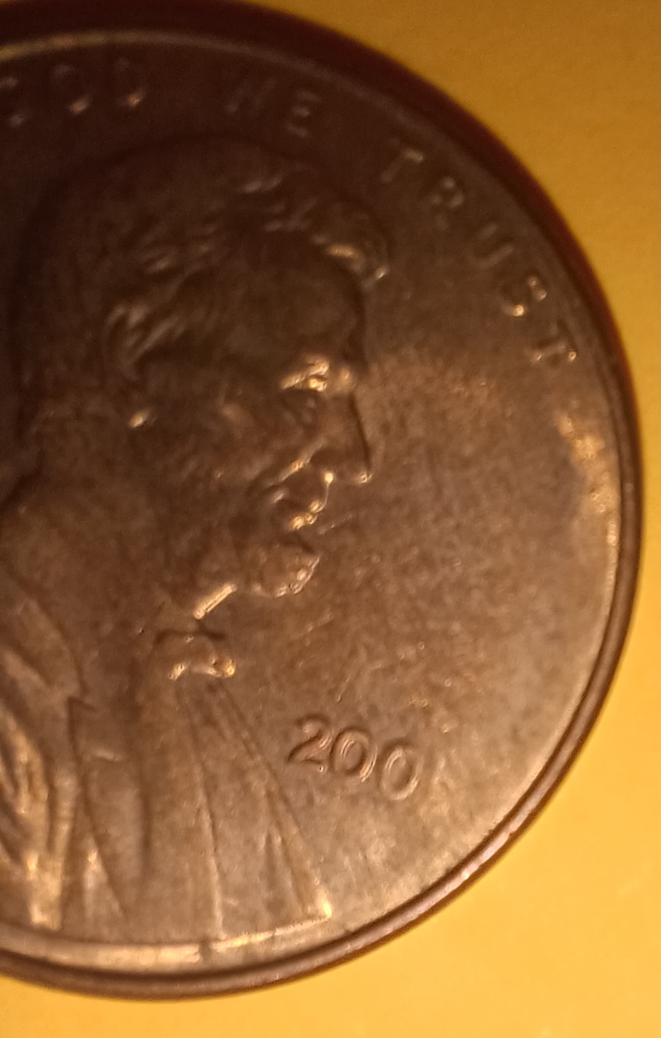 Hi,-Was-Wondering-If-This-Penny-Is-A-Error-?-2001