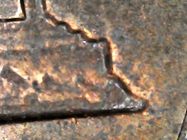 Raw,-Valuable?-Note-The-Floating-Roof-1969-D-LMC