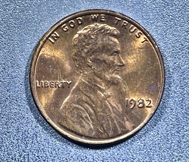 1982-Lincoln-Penny-W/-Die-Cracks