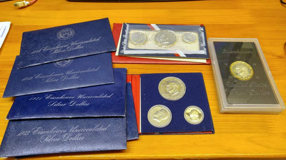 Eisenhower-32-Coin-Set...--I'm-Getting-There....