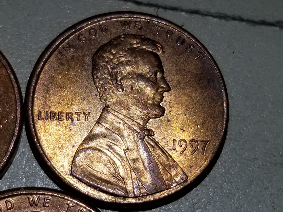 Spenders-Or-Sellers?