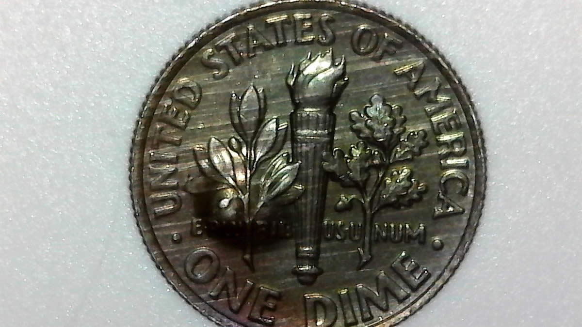 2015-D-Dime-With-Blob,-Error?