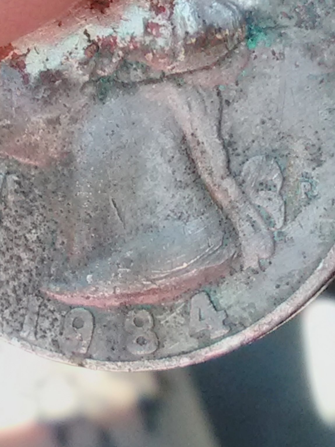1984-Quarter-With-Infinity-Looking-Symbols-On-It?-Wth...