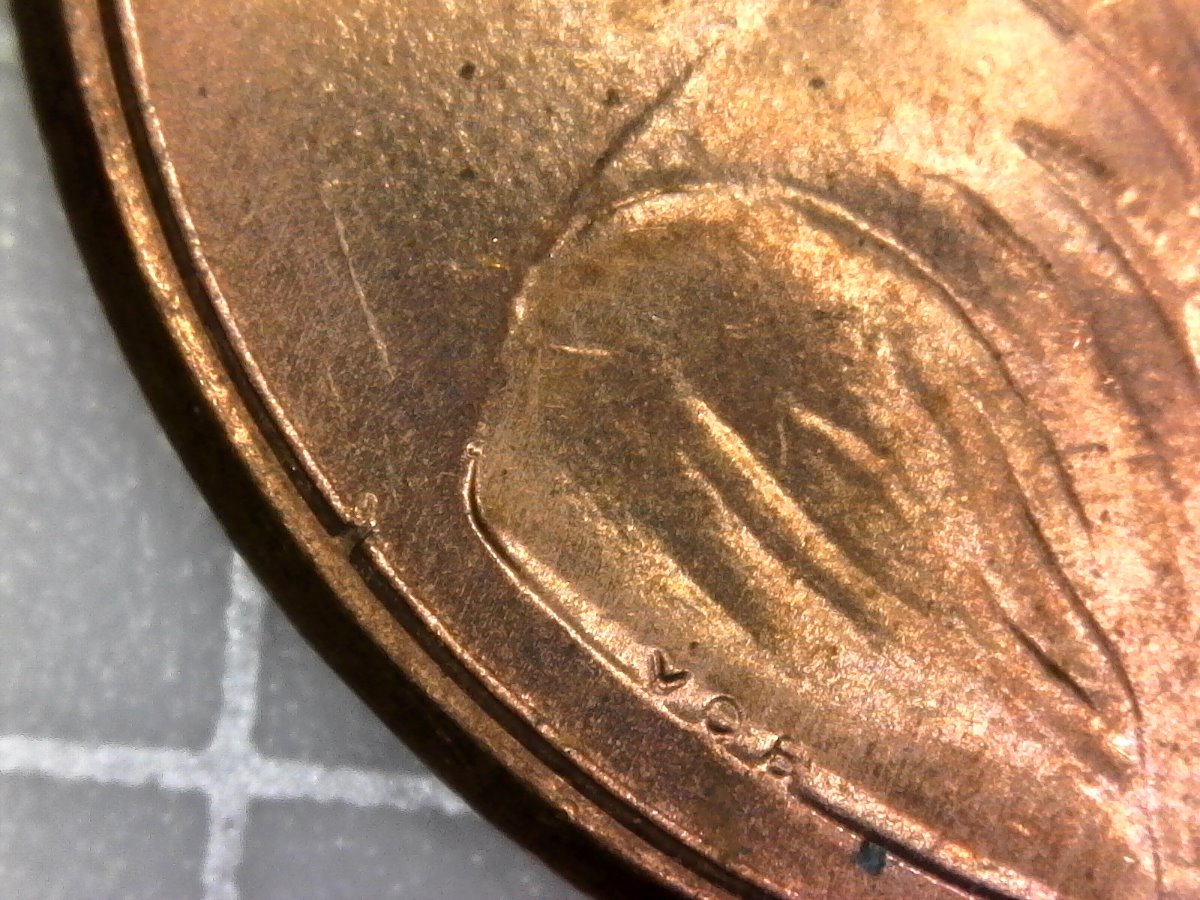 Corrected-2000-D-LMC--Small-Die-Dent