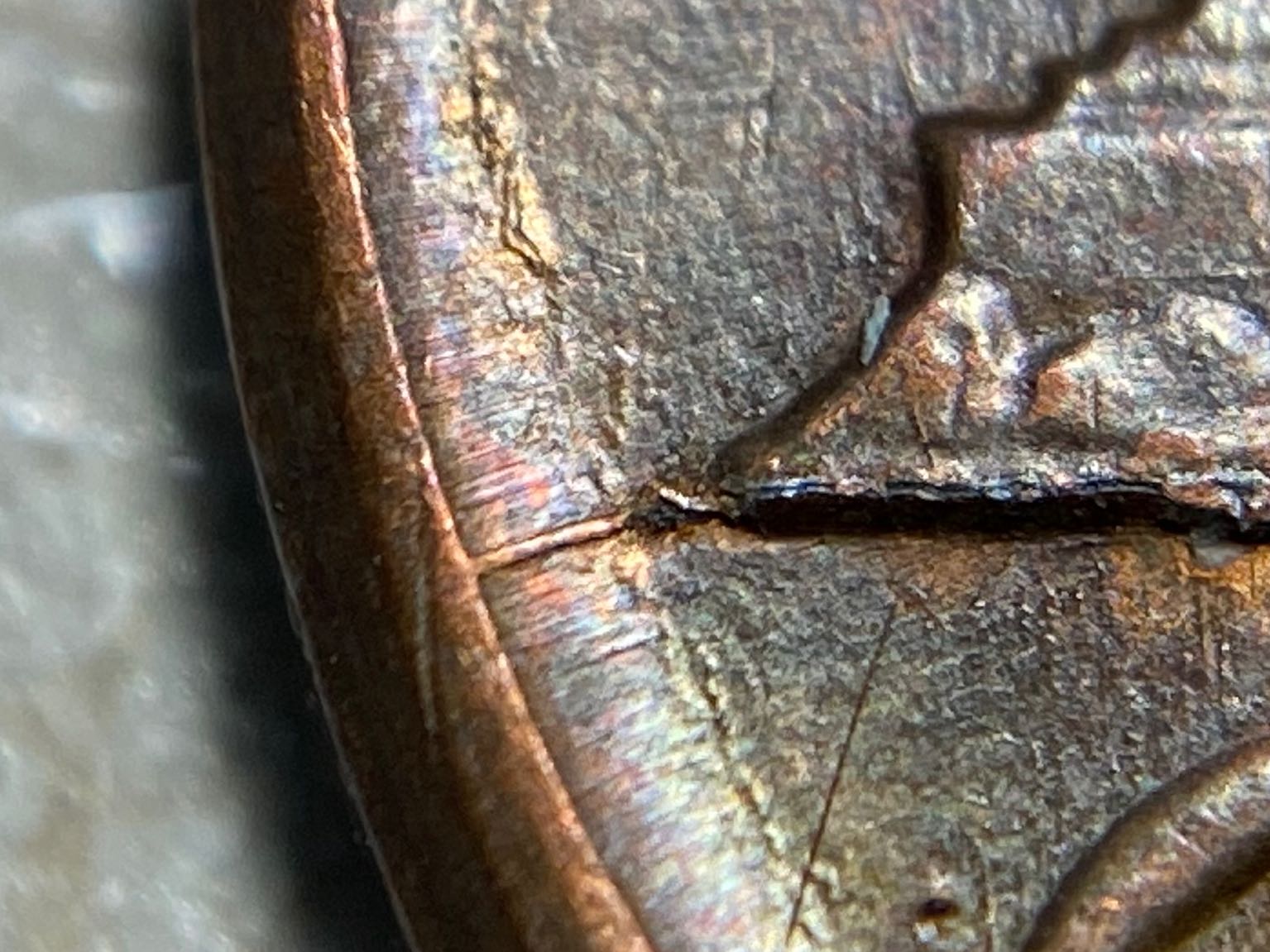 1983-Lincoln-Memorial-Cent--DDO-002-FS-102-And-Off-Center