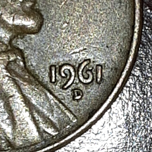 1961-D-And-1987-D-LMC.-Dont-Look-Right