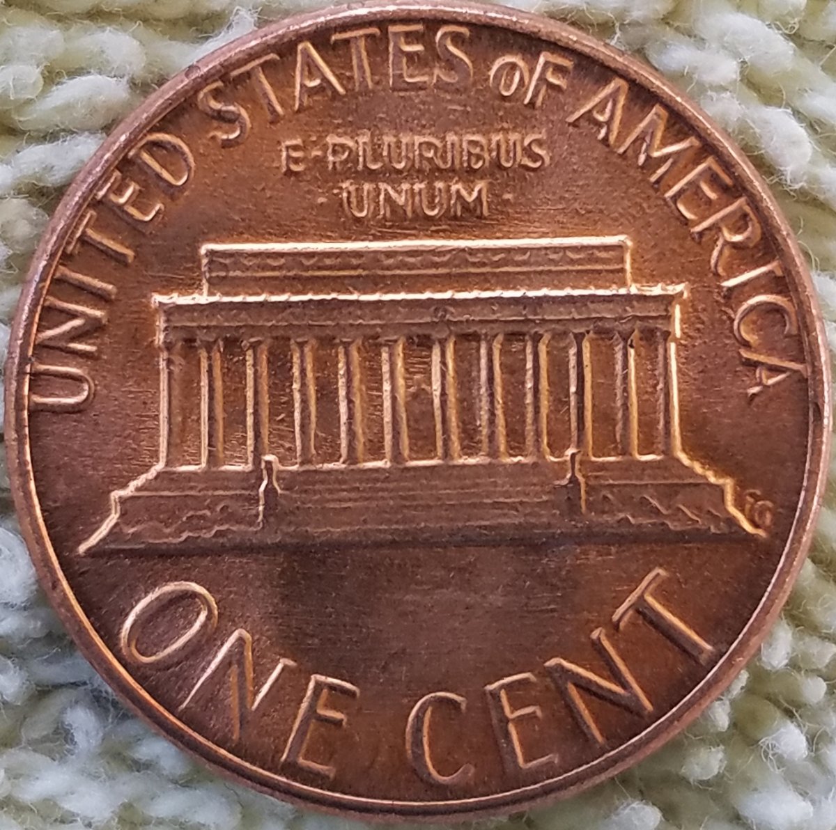 1984-Lincoln-Memorial-Cent.--Is-This-WDDR-001?--Took-Pics-Of-Markers-Too.