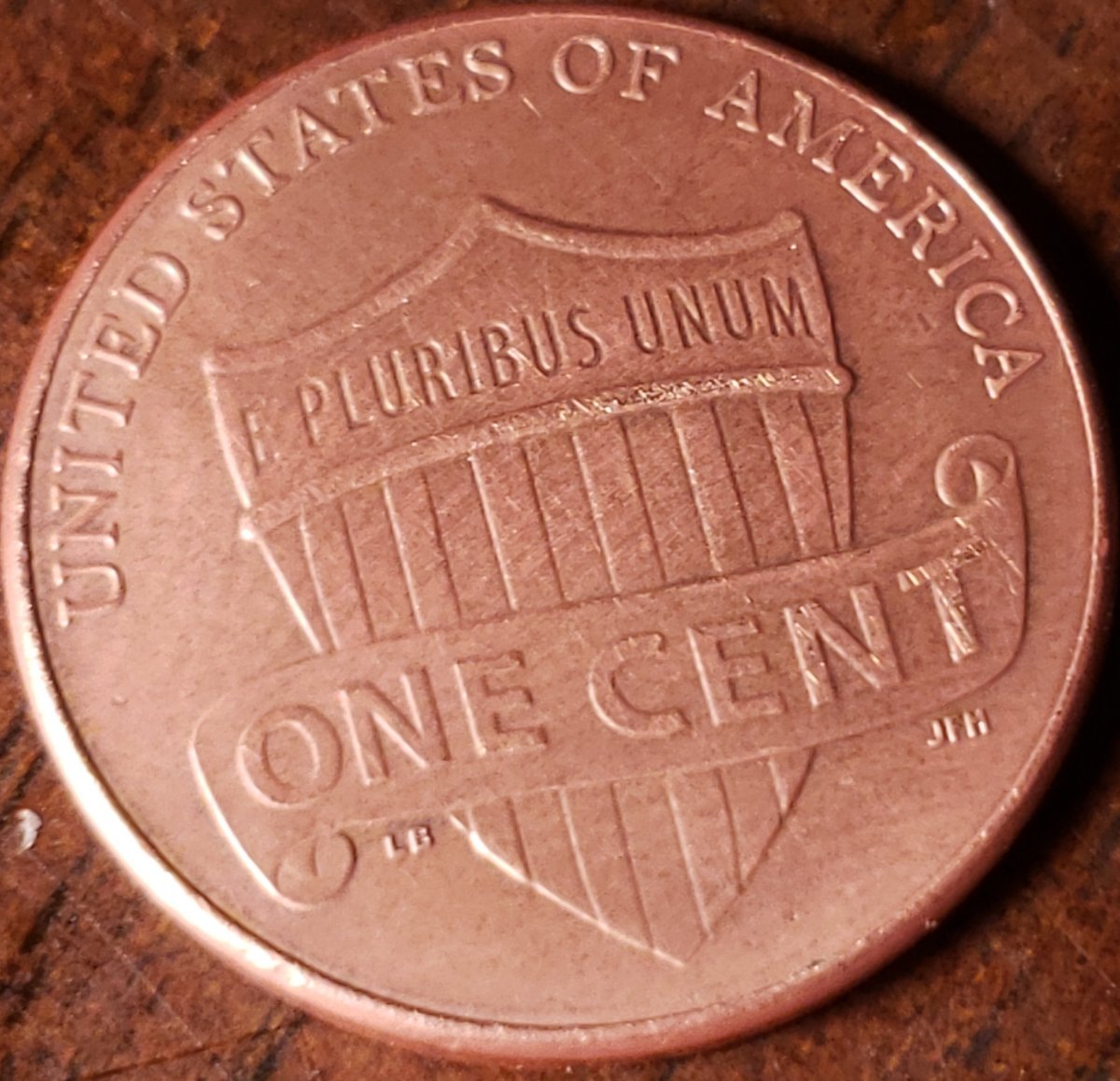 2019-Penny-With-Strange-Dull-Surface-And-Pink-Hue
