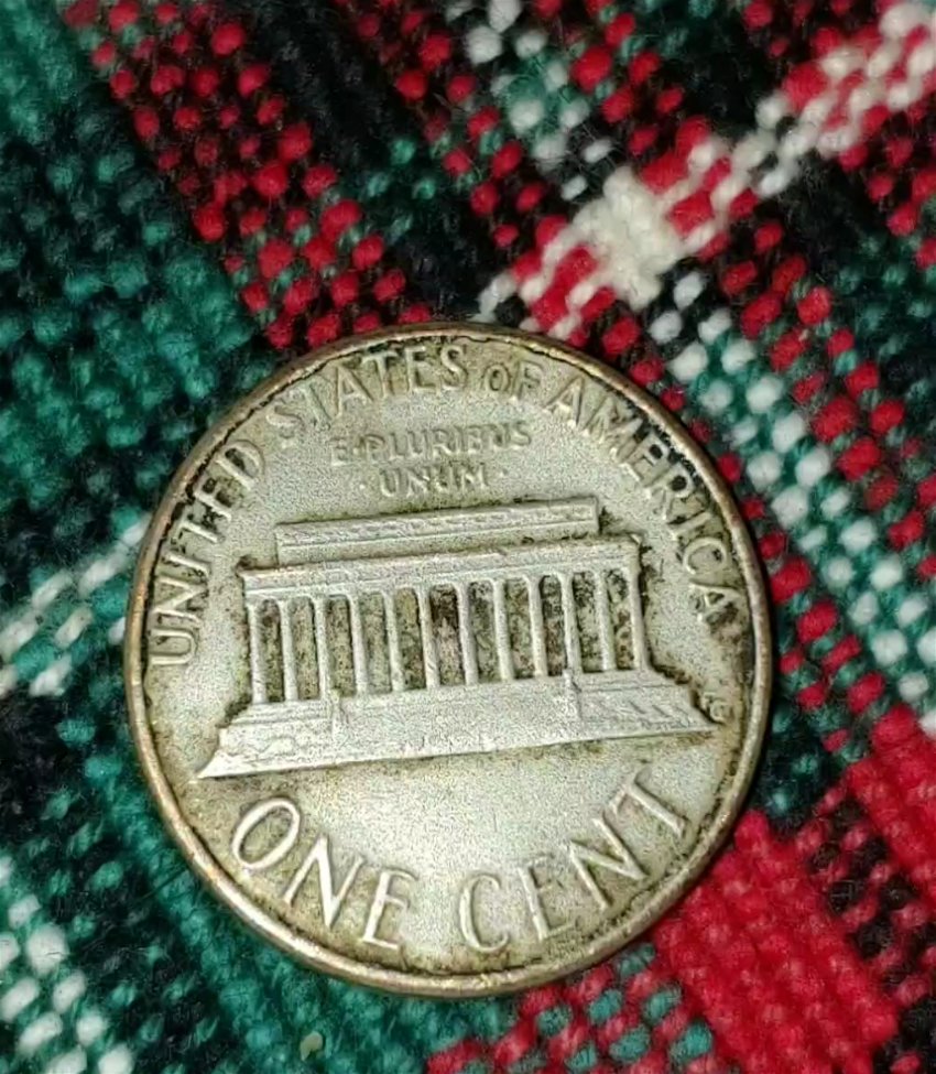 I-Found-What-I-Think-Is-A-1976-D-Silver-Cent.