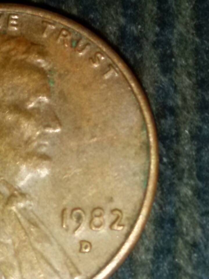 Need-Help-Identifying-These-1982-Linclon-Dates-As-Either-Large-Or-Small