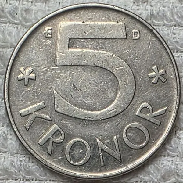 Around-The-World-With-Coins---A-Coin-Geography-Game