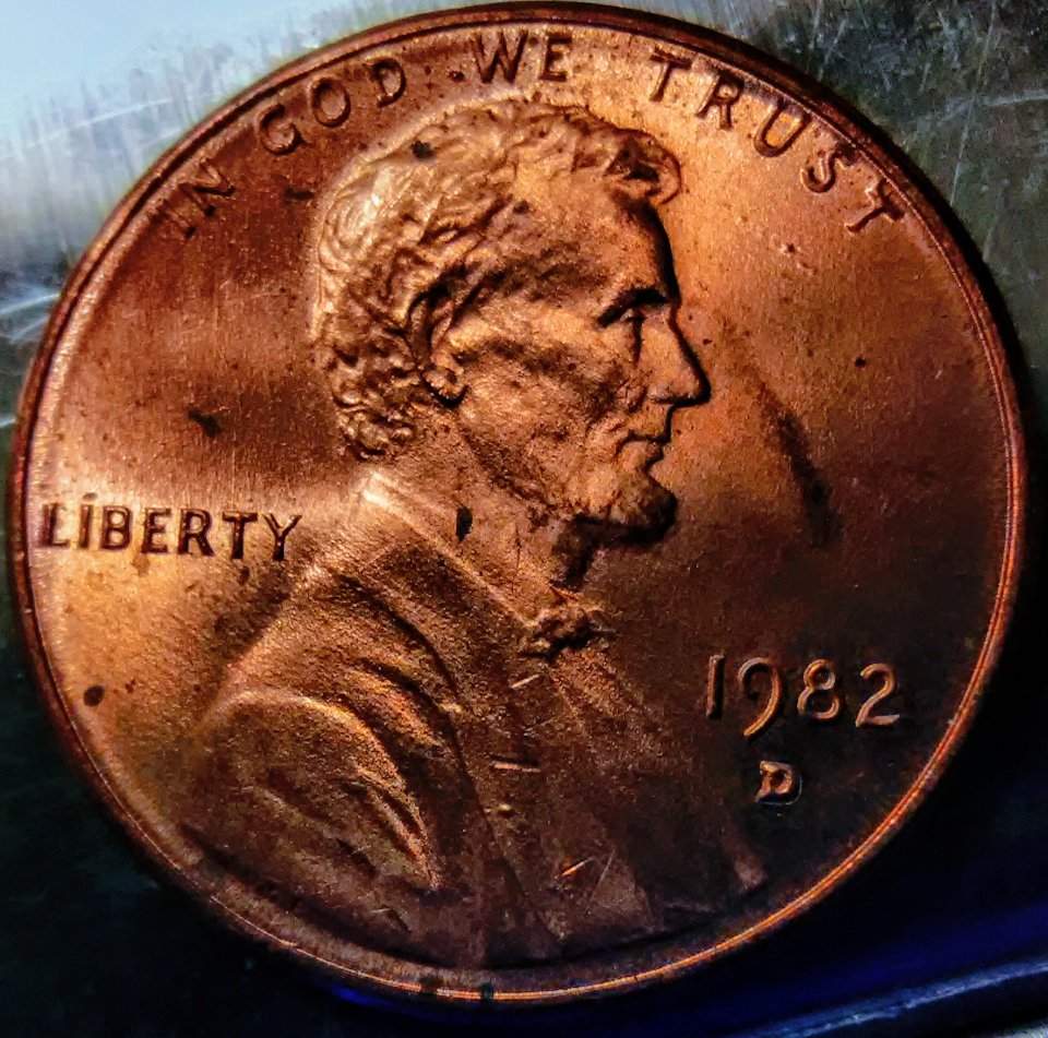 Red-Paper-Roll-Of-1982-Pennies-.